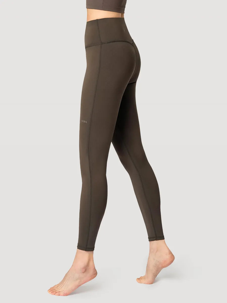 YERA シグネチャー レギンス・トープブラウン