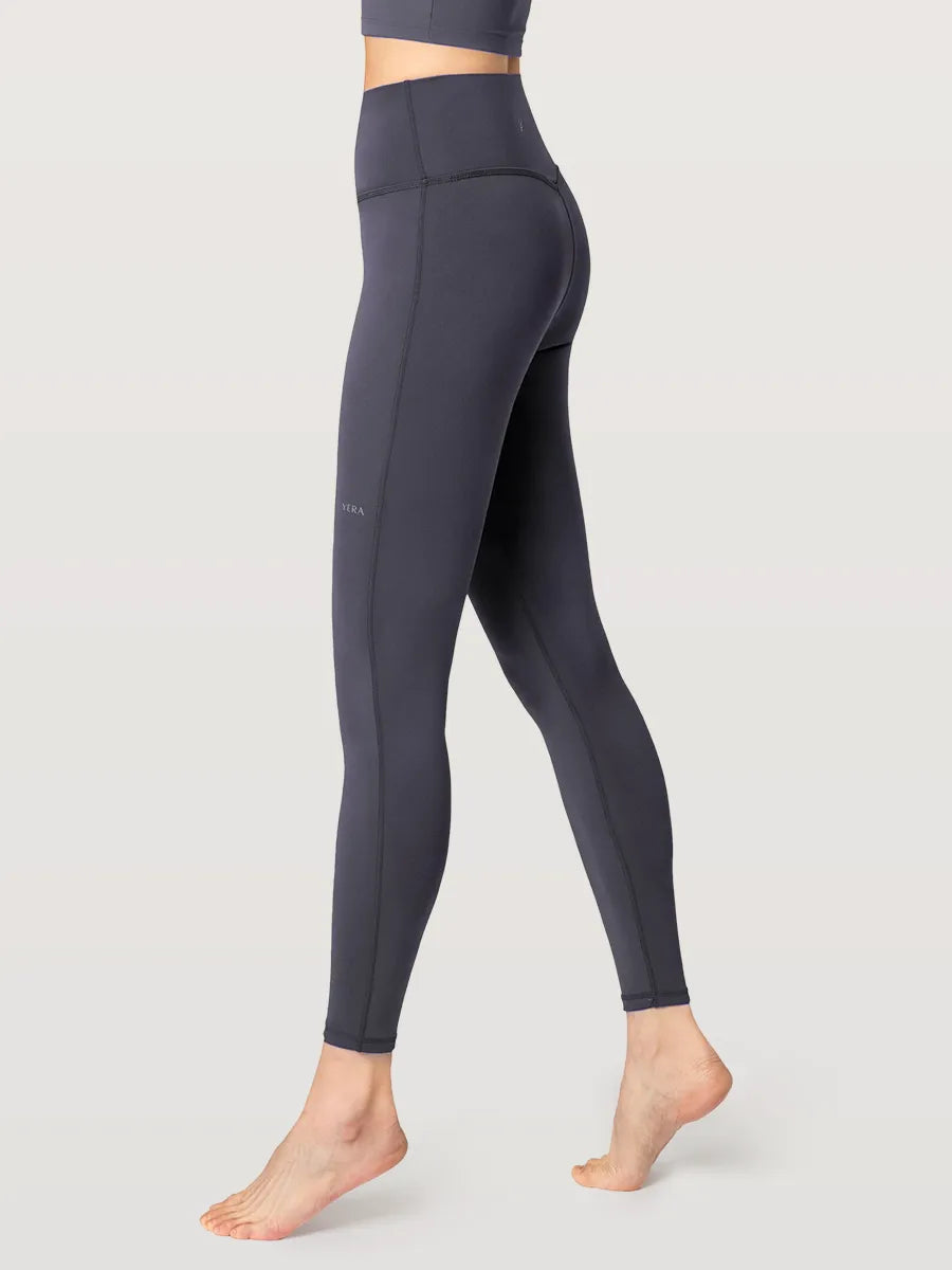 YERA シグネチャー レギンス・アッシュチャコール